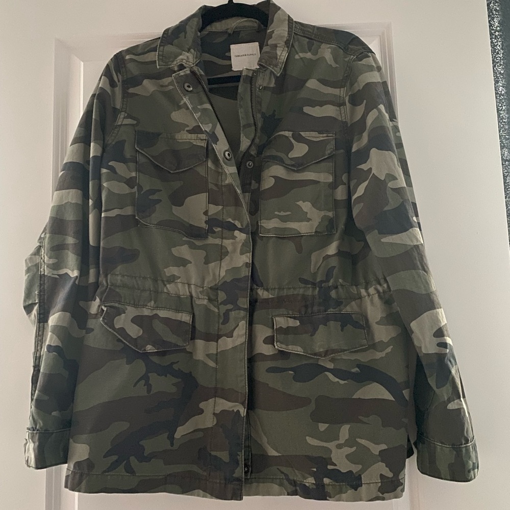 Women’s Camouflage Light Jacket